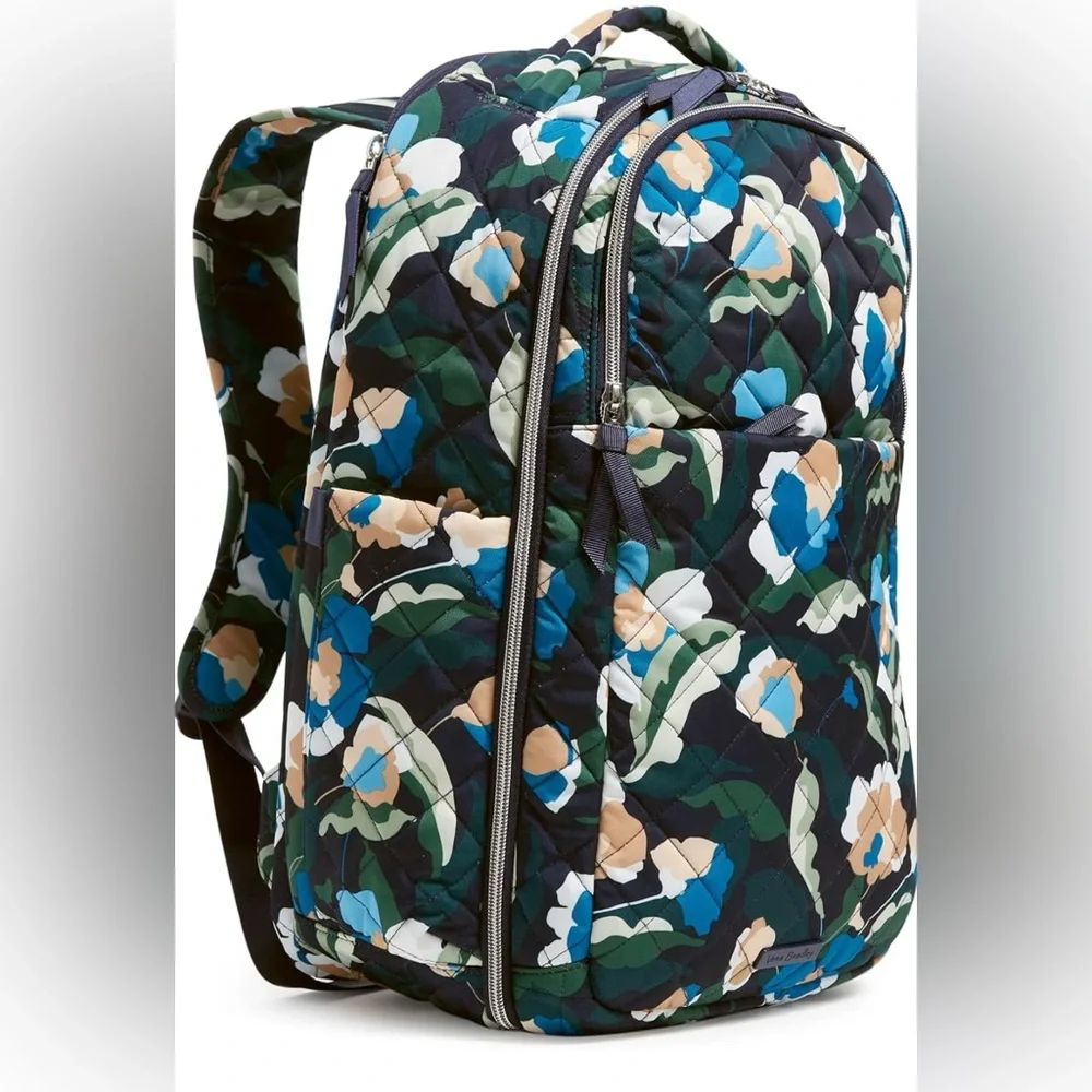 Vera Bradley Women’s Performance Twill Travel Backpack. NWT “Immersed Blooms”